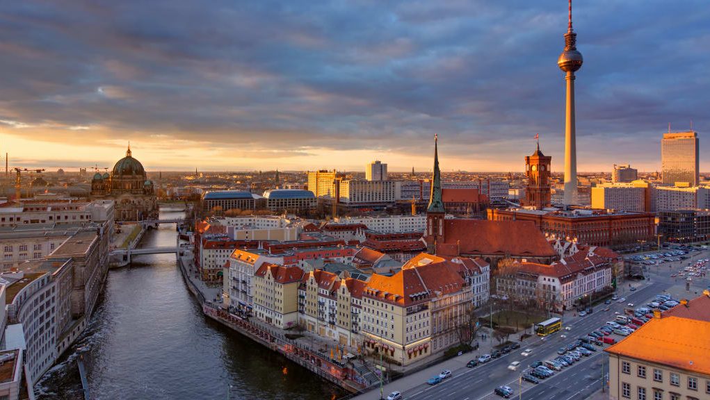 http_cdn.cnn.comcnnnextdamassets170706112840-germany